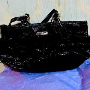 Authentic large patent leather Coach bag! Absolutely gorgeous!